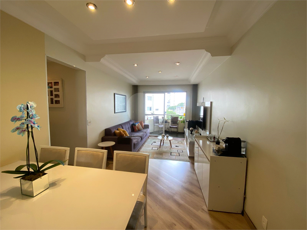 Apartamento com 3 quartos na Santa Teresinha