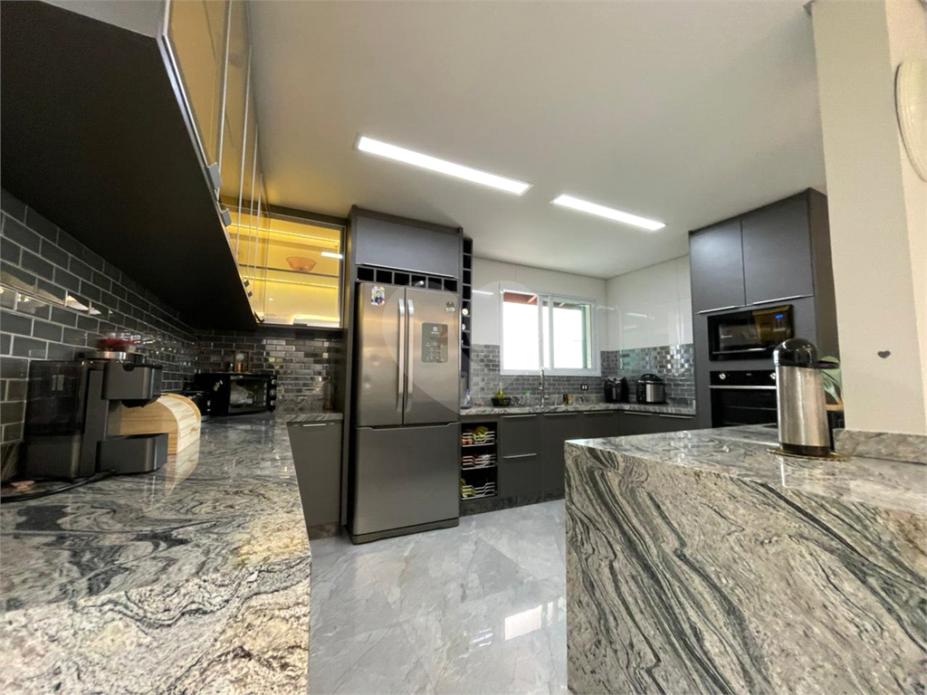 Casa deslumbrante na Serra da Cantareira – onde o alto padrão encontra a natureza