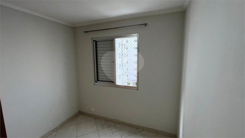 Apartamento a venda em condominio clube proximo ao Metro Parada Inglesa.
