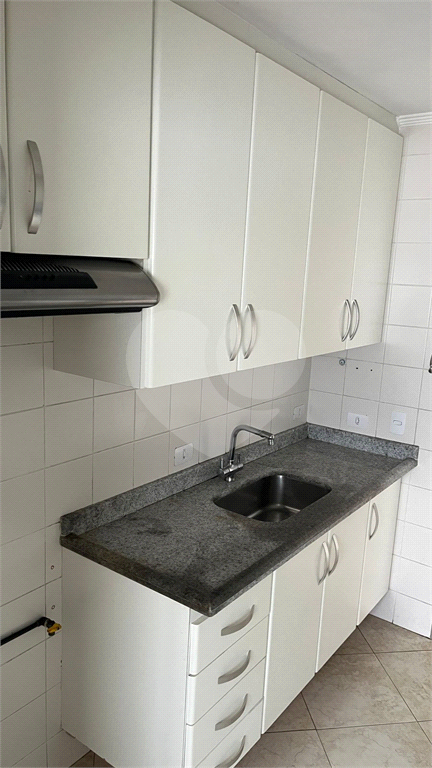 Apartamento a venda em condominio clube proximo ao Metro Parada Inglesa.