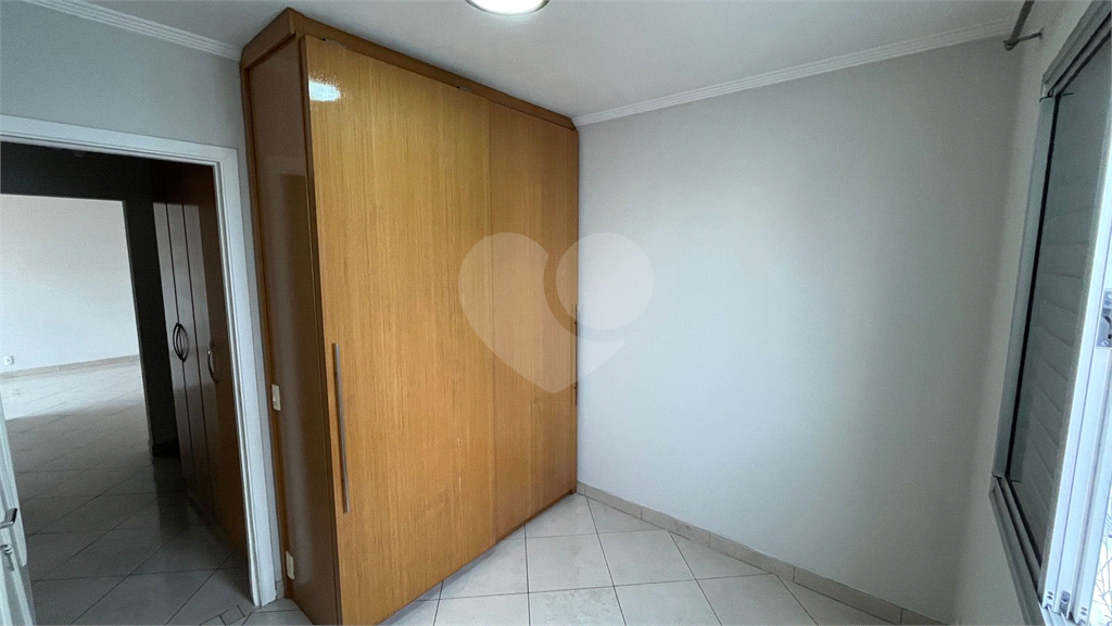 Apartamento a venda em condominio clube proximo ao Metro Parada Inglesa.
