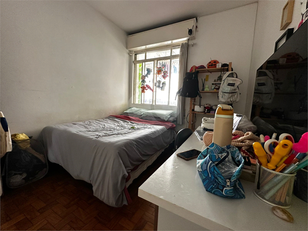 Apartamento com 3 quartos e 2 banheiros na Pamplona