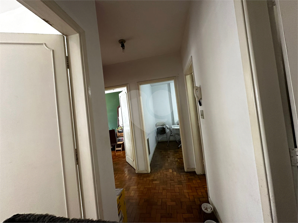 Apartamento com 3 quartos e 2 banheiros na Pamplona