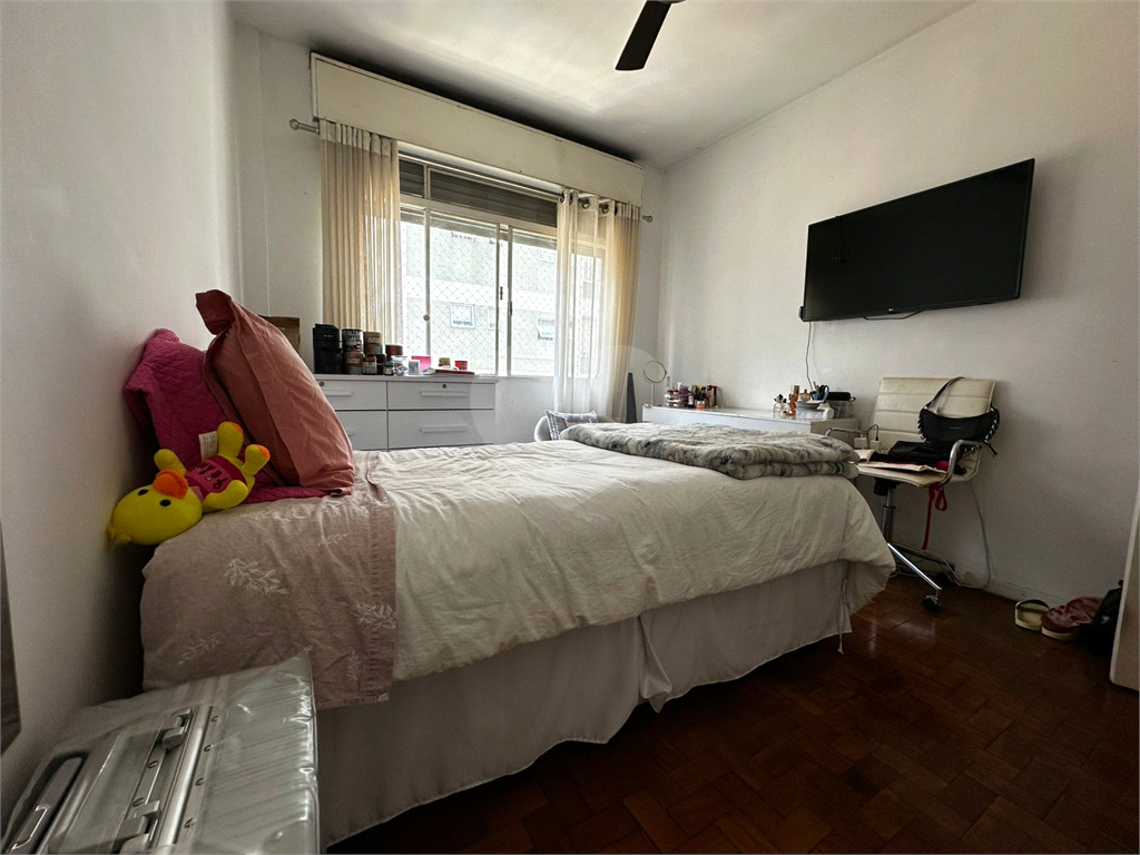 Apartamento com 3 quartos e 2 banheiros na Pamplona