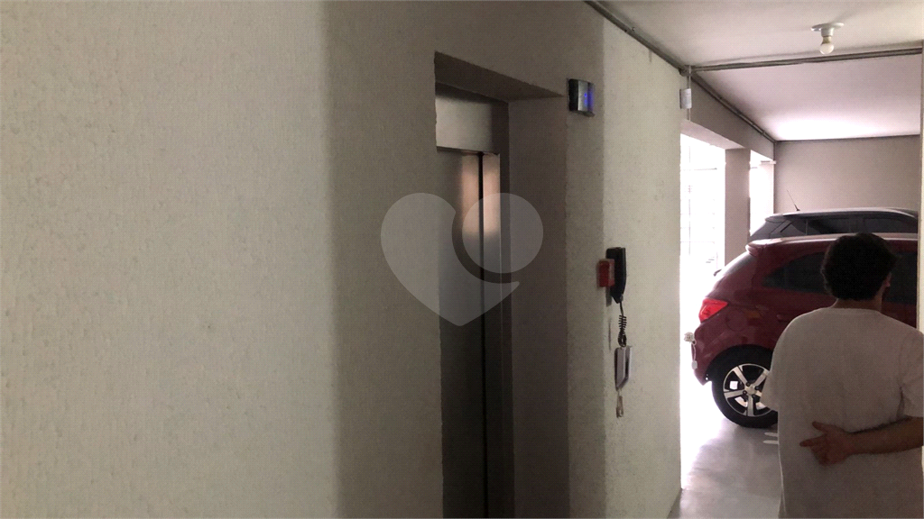 APARTAMENTO em VILA PRUDENTE