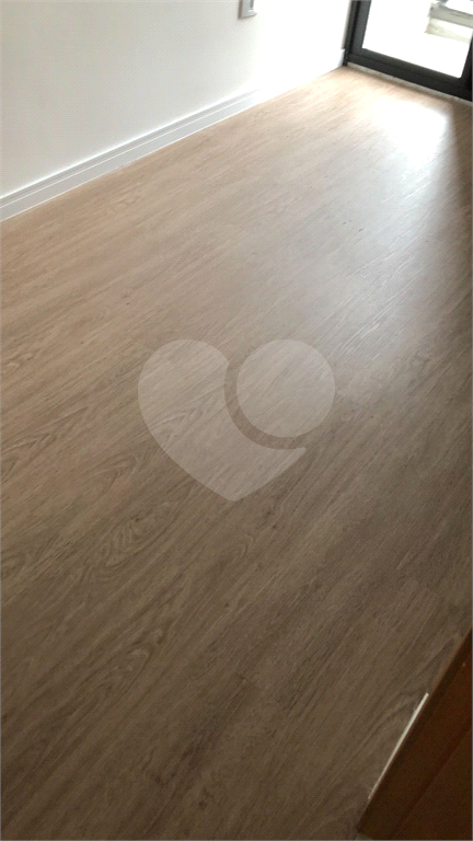 APARTAMENTO em VILA PRUDENTE