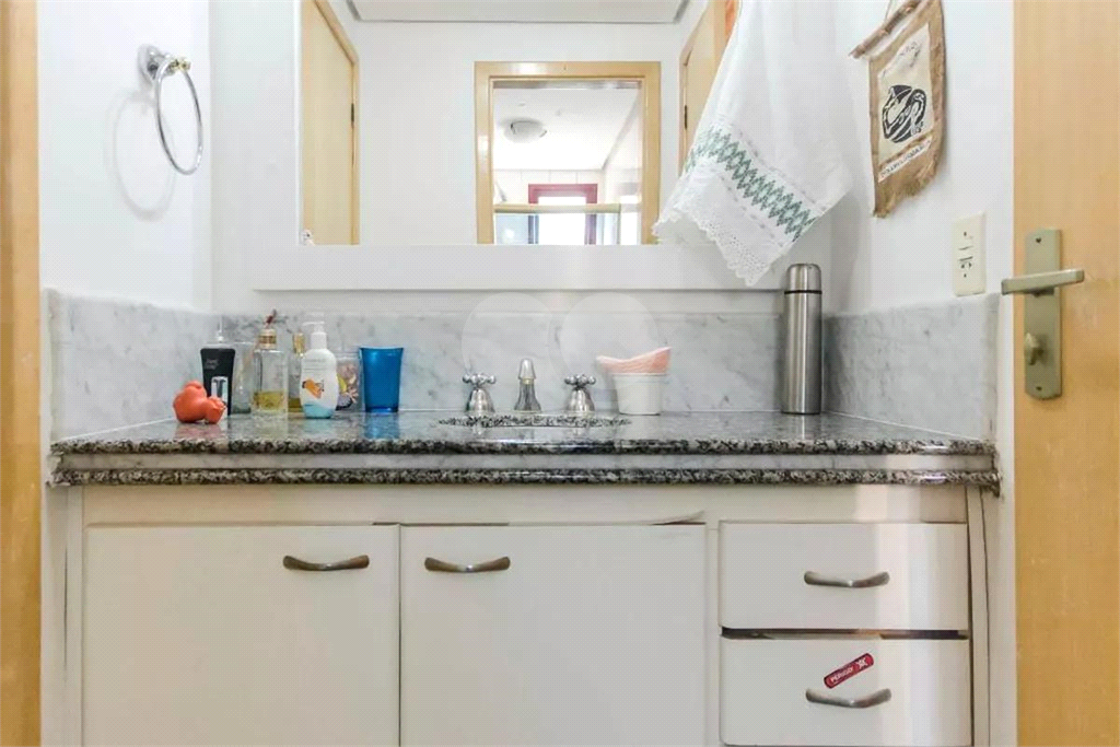 APARTAMENTO em SANTANA