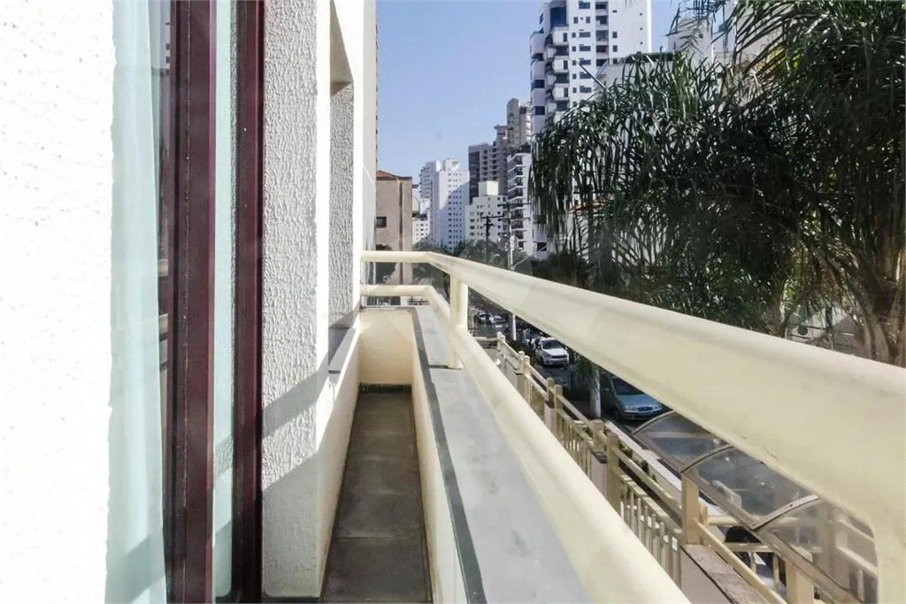 APARTAMENTO em SANTANA