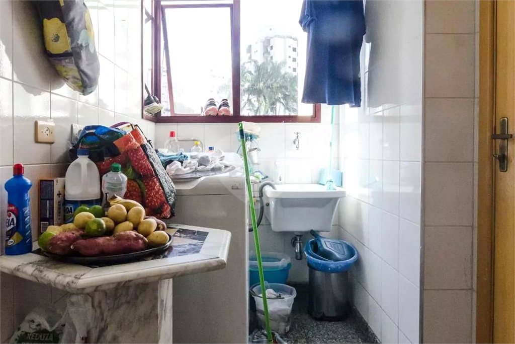 APARTAMENTO em SANTANA