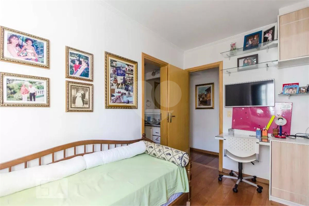 APARTAMENTO em SANTANA