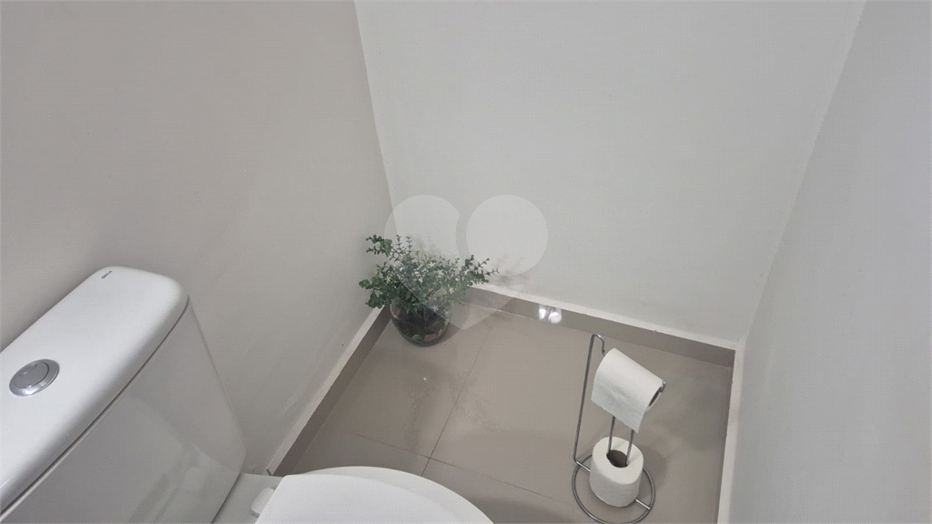 Lindo Sobrado em Condominio Residencial