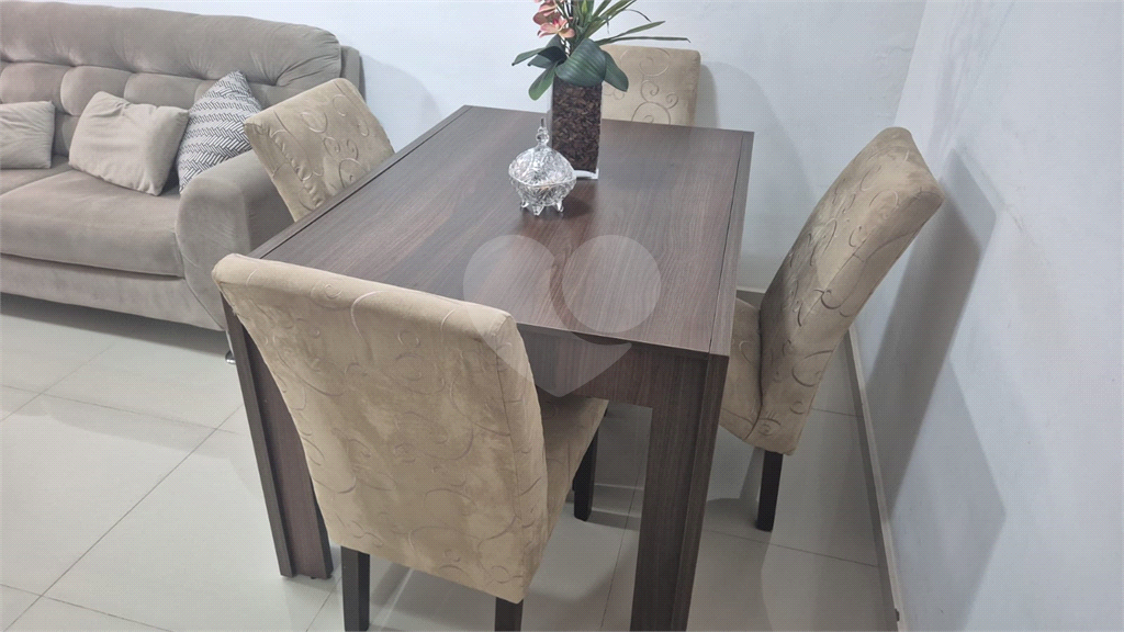 Lindo Sobrado em Condominio Residencial