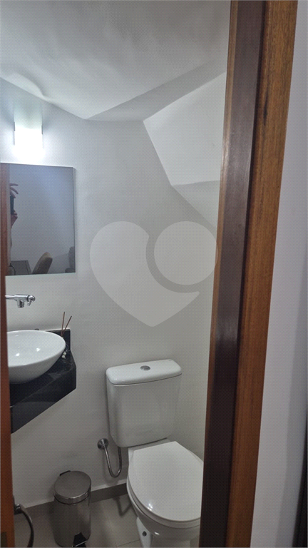 Lindo Sobrado em Condominio Residencial