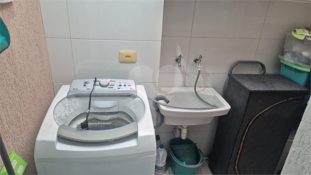 Lindo Sobrado em Condominio Residencial