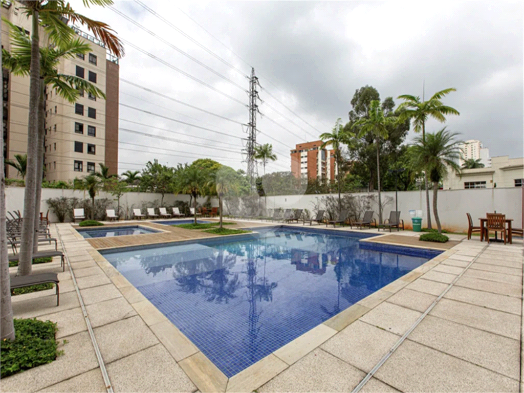 APTO 3 SUITES + 6 VAGAS