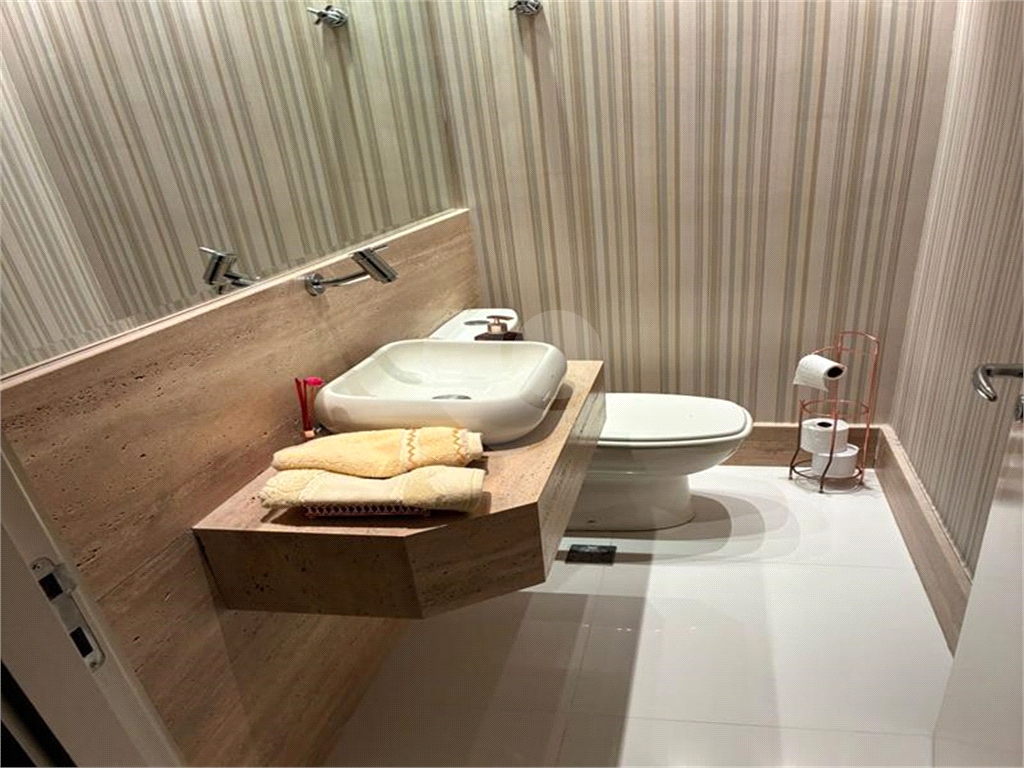 APTO 3 SUITES + 6 VAGAS