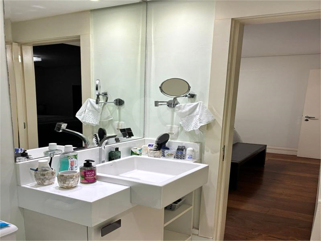 APTO 3 SUITES + 6 VAGAS