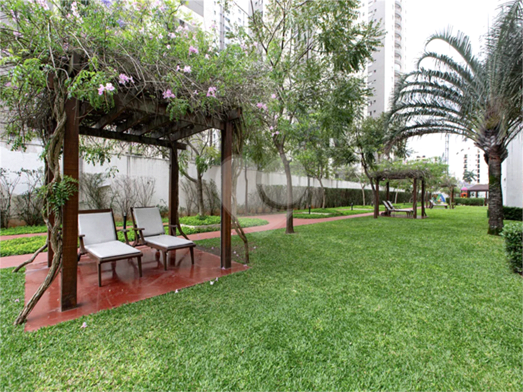 APTO 3 SUITES + 6 VAGAS