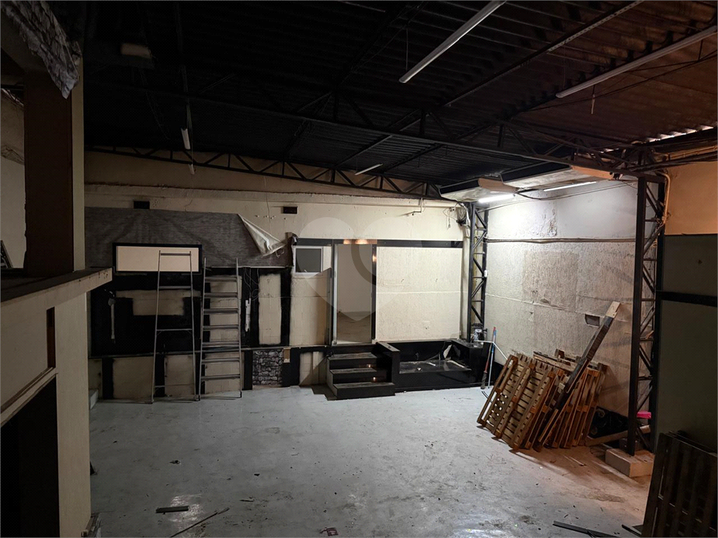 Galpão comercial Vila PRUDENTE 330MTS DOIS ANDARES
