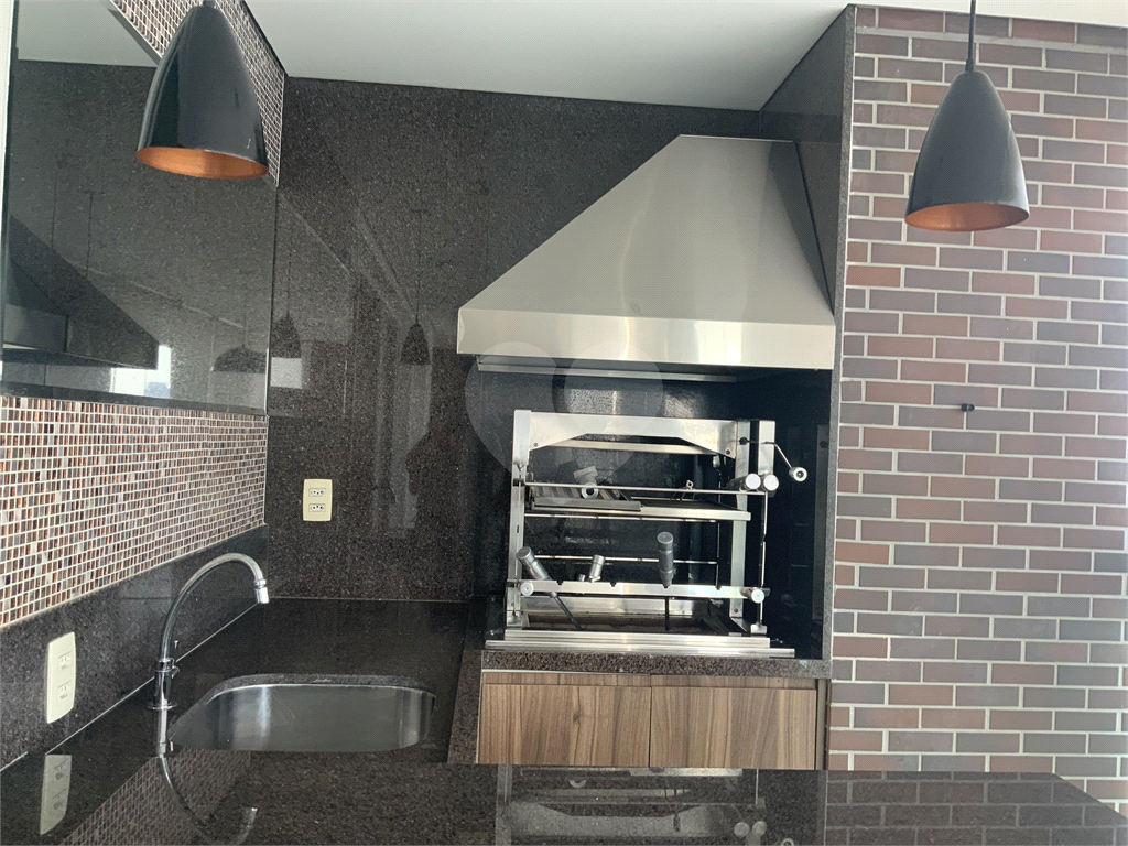 Apartamento para alugar no condomínio Vitá no Alto da lapa.