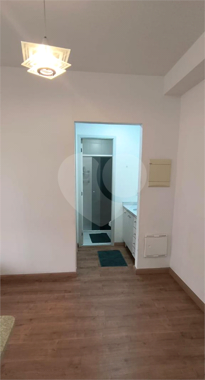 APARTAMENTO em ALPHAVILLE CENTRO INDUSTRIAL E EMPRESARIAL/ALPHAVI