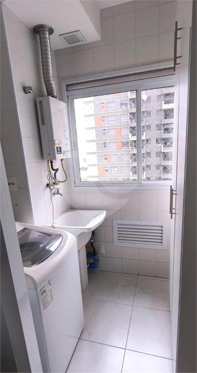 APARTAMENTO em ALPHAVILLE CENTRO INDUSTRIAL E EMPRESARIAL/ALPHAVI