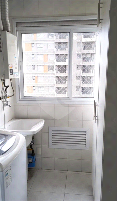 APARTAMENTO em ALPHAVILLE CENTRO INDUSTRIAL E EMPRESARIAL/ALPHAVI