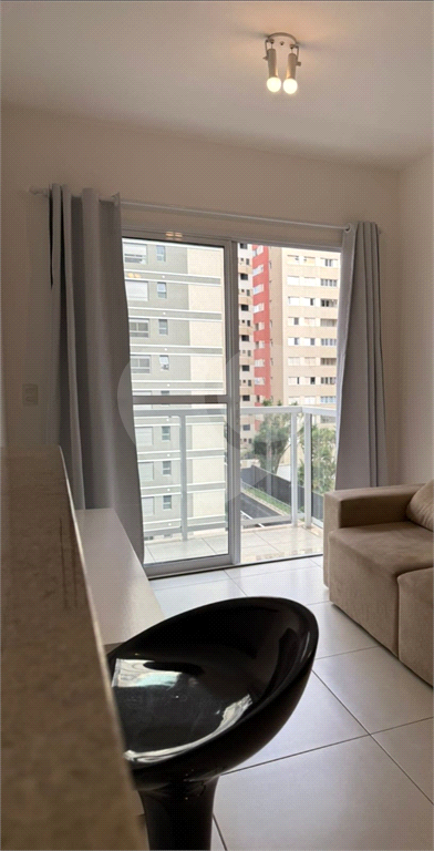 APARTAMENTO em ALPHAVILLE CENTRO INDUSTRIAL E EMPRESARIAL/ALPHAVI