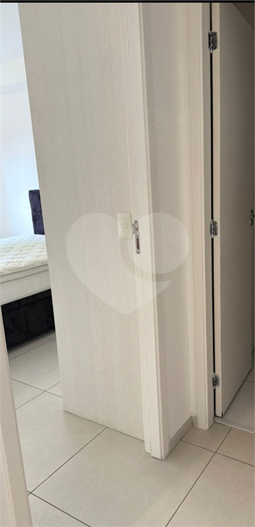 APARTAMENTO em ALPHAVILLE CENTRO INDUSTRIAL E EMPRESARIAL/ALPHAVI