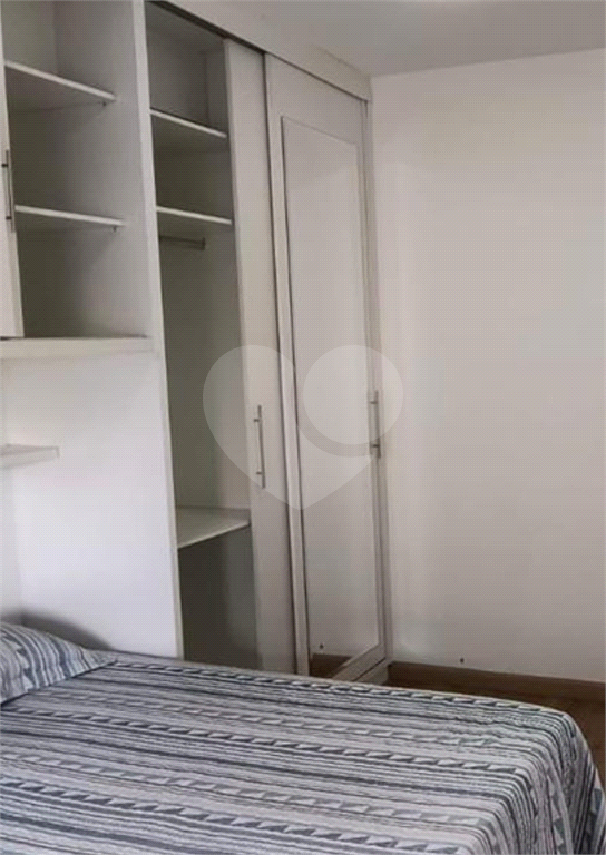 APARTAMENTO em ALPHAVILLE CENTRO INDUSTRIAL E EMPRESARIAL/ALPHAVI