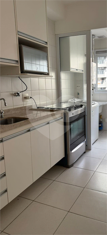 APARTAMENTO em ALPHAVILLE CENTRO INDUSTRIAL E EMPRESARIAL/ALPHAVI
