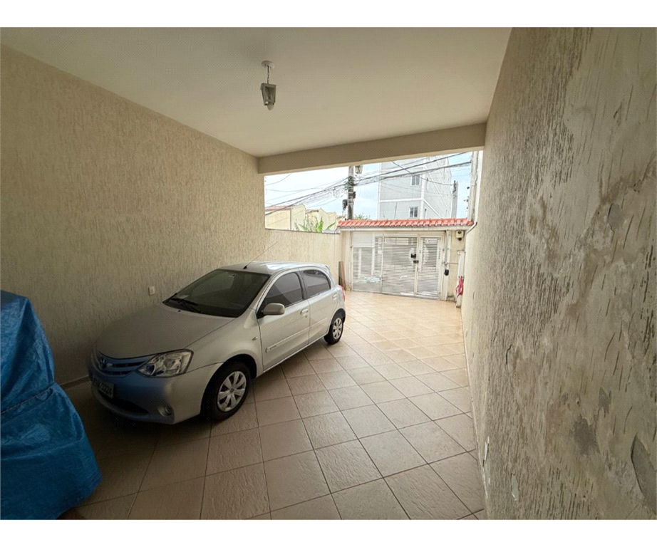 Sobrado com 3 dormitórios e suíte com closet a Venda 