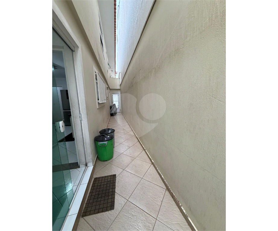 Sobrado com 3 dormitórios e suíte com closet a Venda 