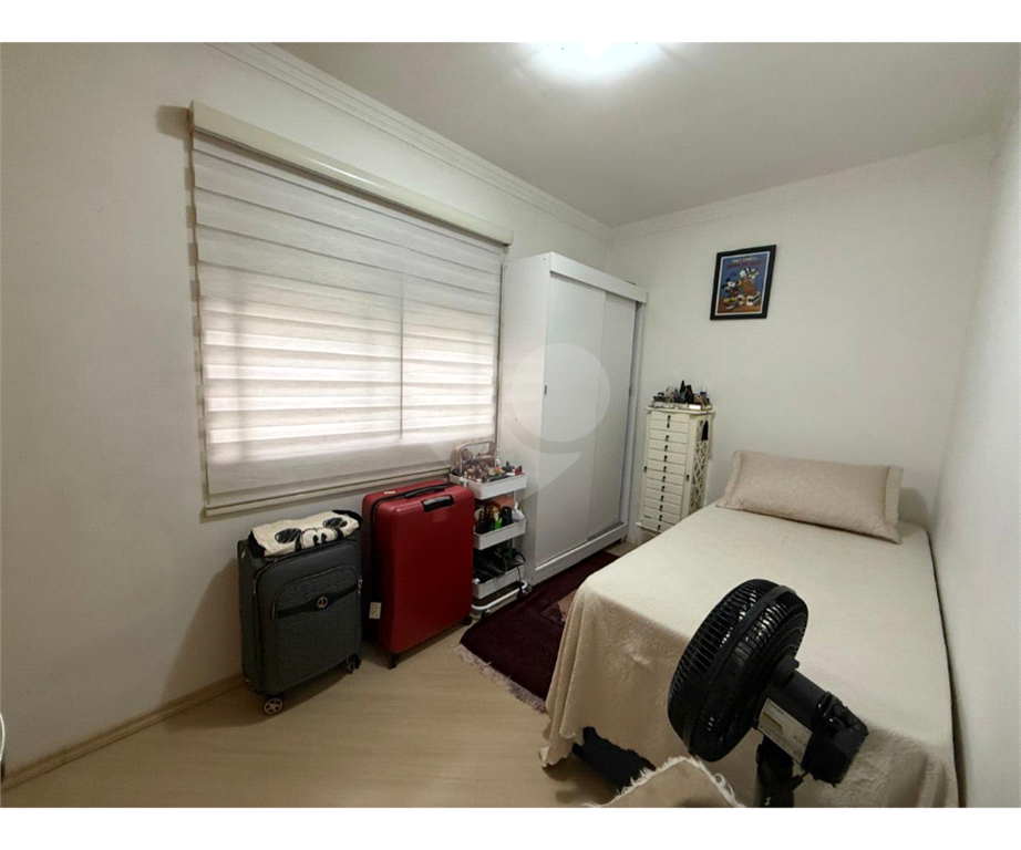 Sobrado com 3 dormitórios e suíte com closet a Venda 