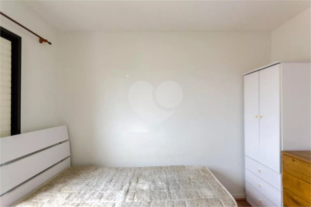 Apartamento 2 dormitórios (1 vaga) - Vila Mangalot