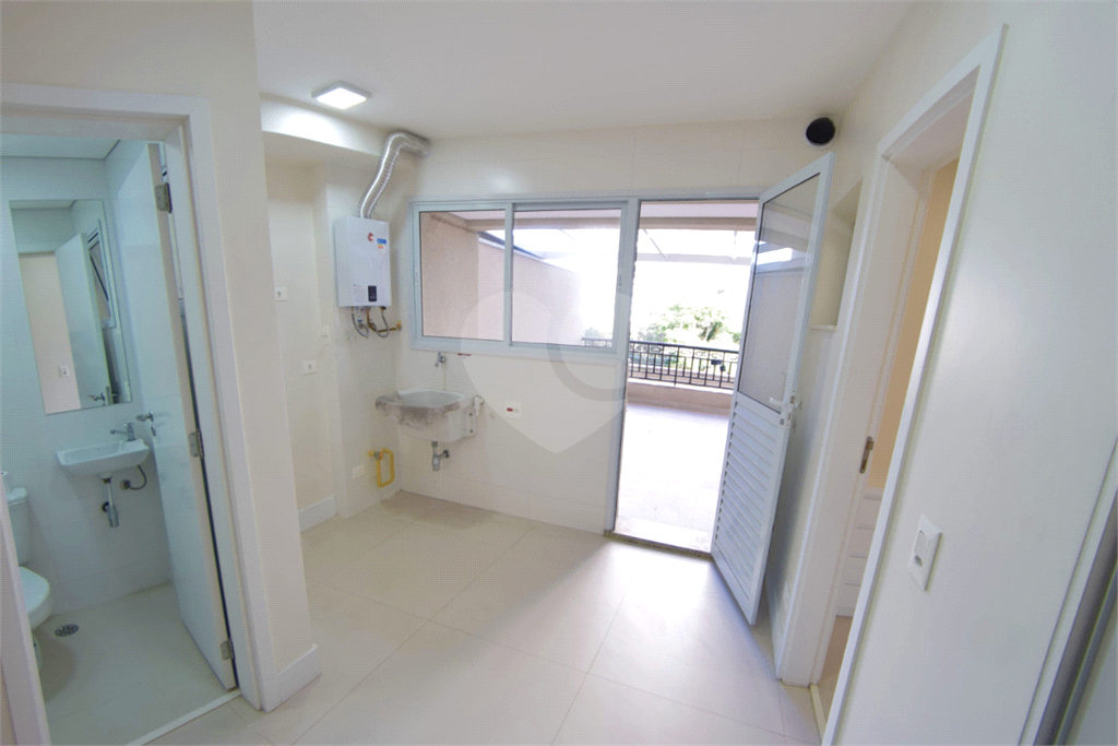 APARTAMENTO em VILA ROMANA