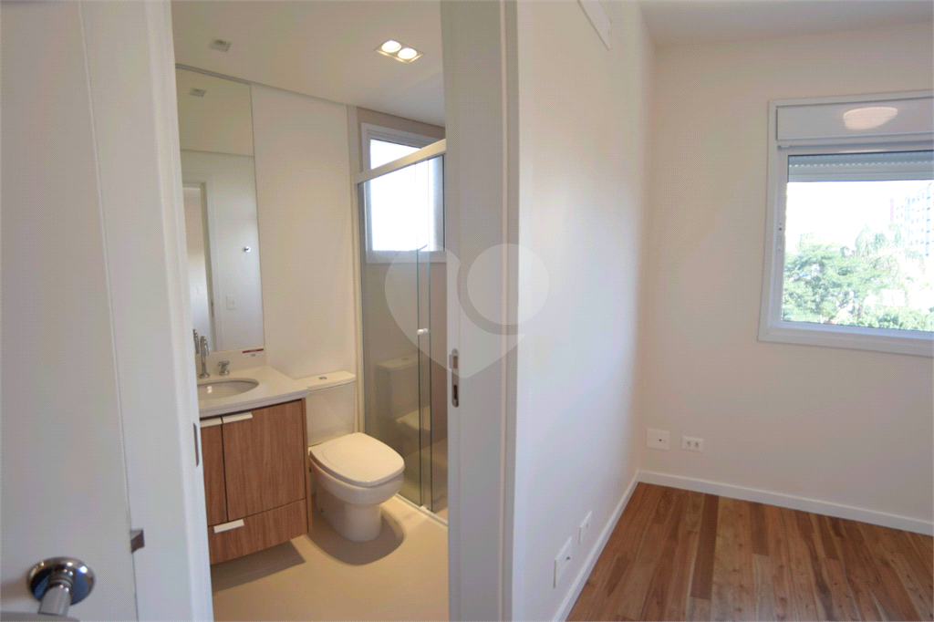 APARTAMENTO em VILA ROMANA