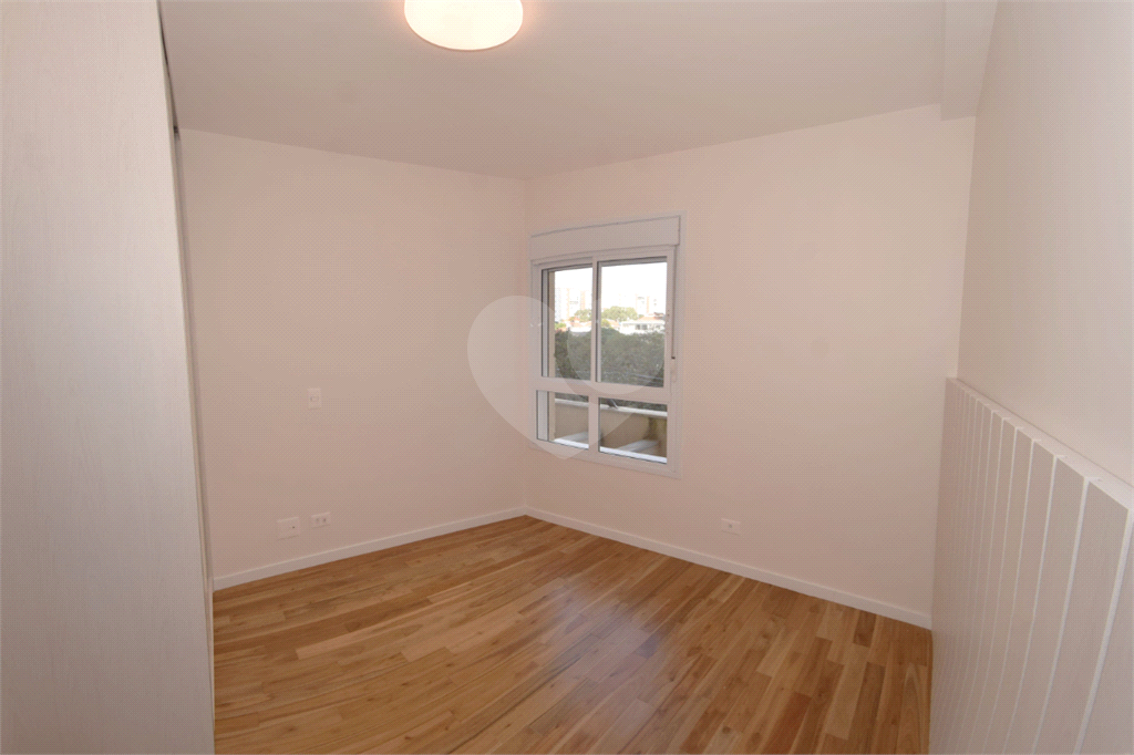 APARTAMENTO em VILA ROMANA