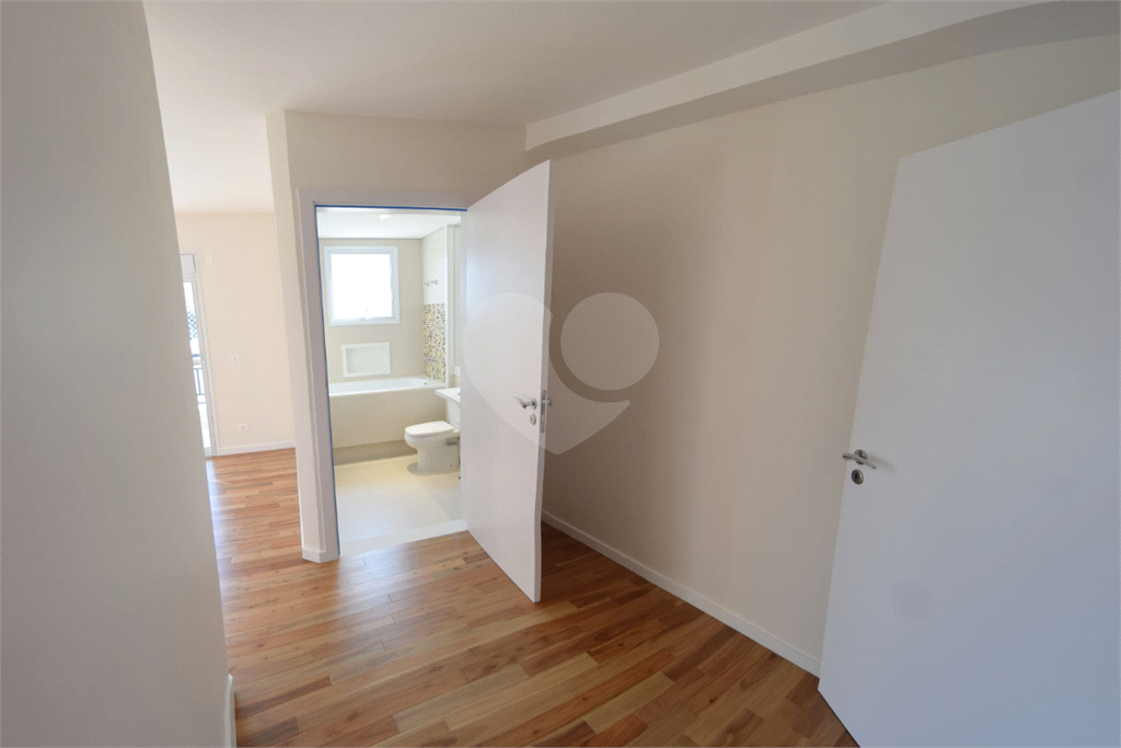 APARTAMENTO em VILA ROMANA