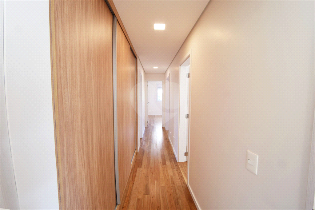 APARTAMENTO em VILA ROMANA