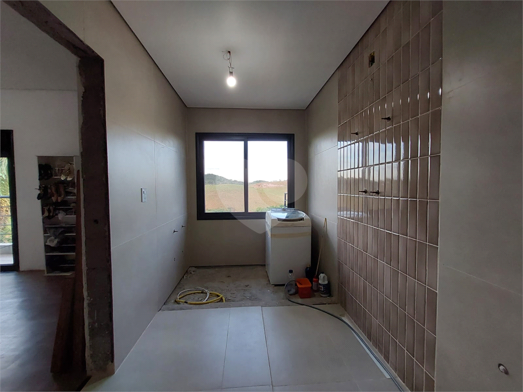 Casa em condomínio fechado Igaratá