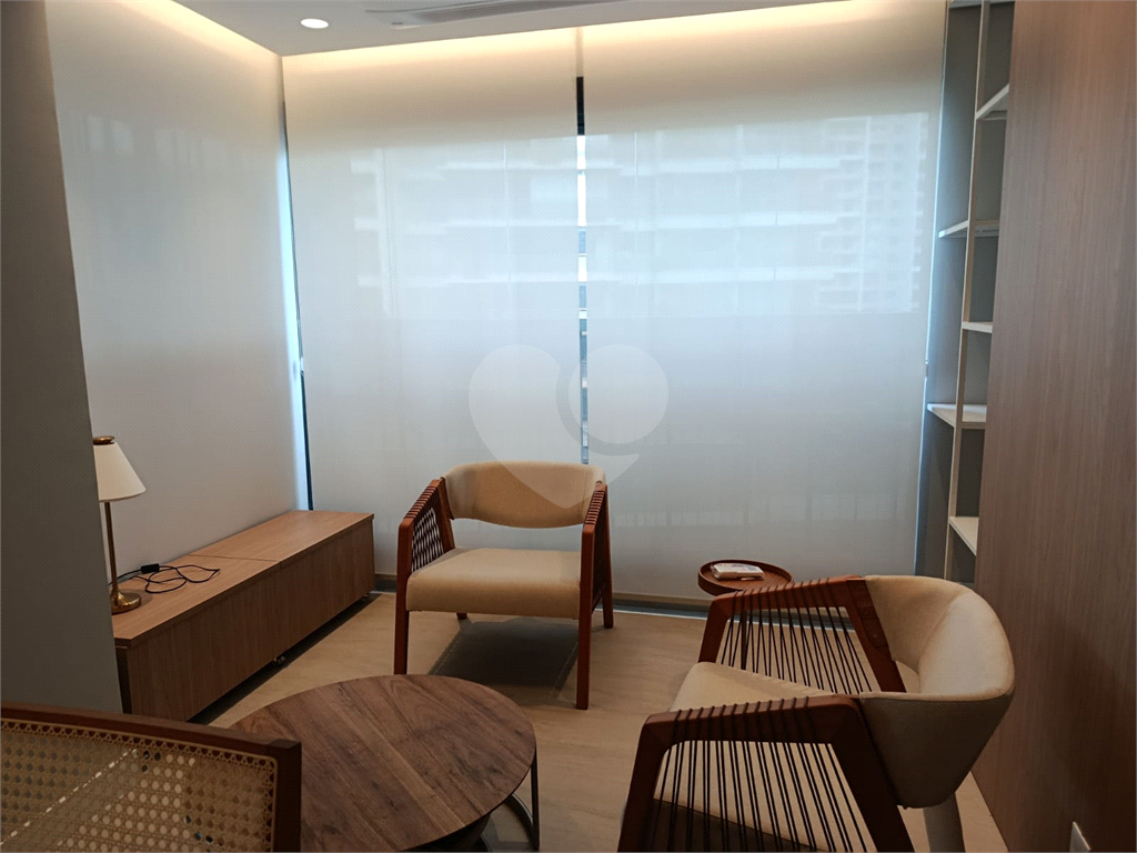 APARTAMENTO MOBILIADO NO BROOKLIN 