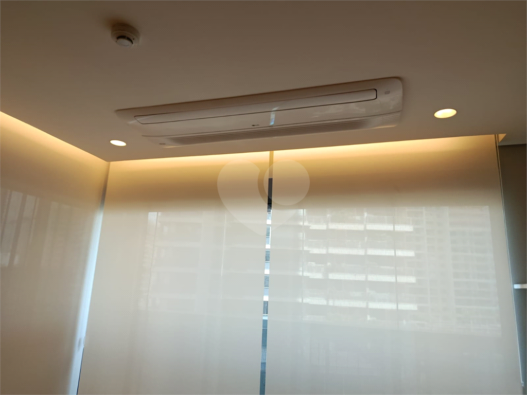 APARTAMENTO MOBILIADO NO BROOKLIN 