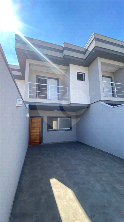 Sobrado Novo 3 dormitórios