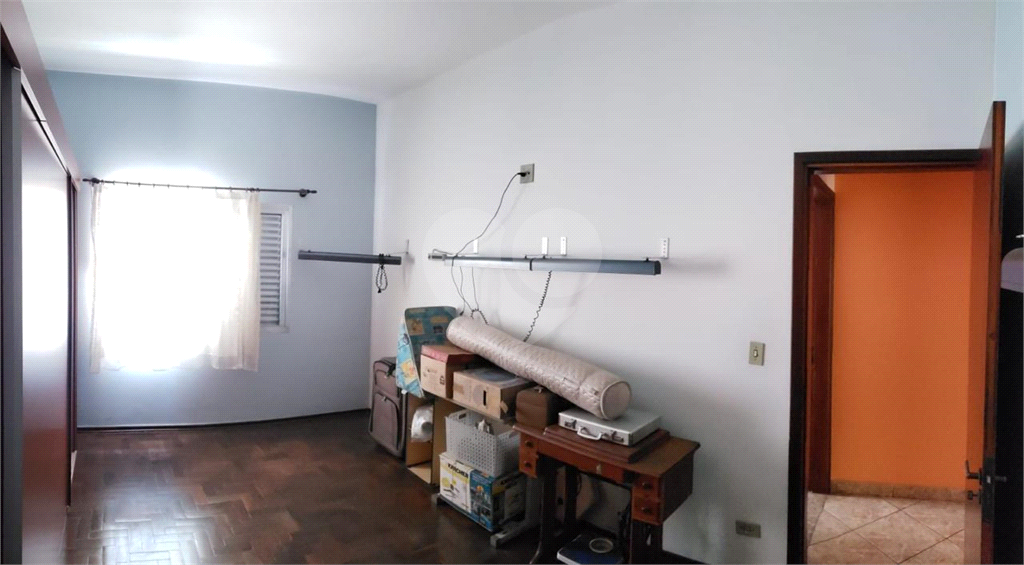 Imóvel de 375m² com casa principal grande de 3 quartos mais duas casas ao fundo Vila Yara OSASO