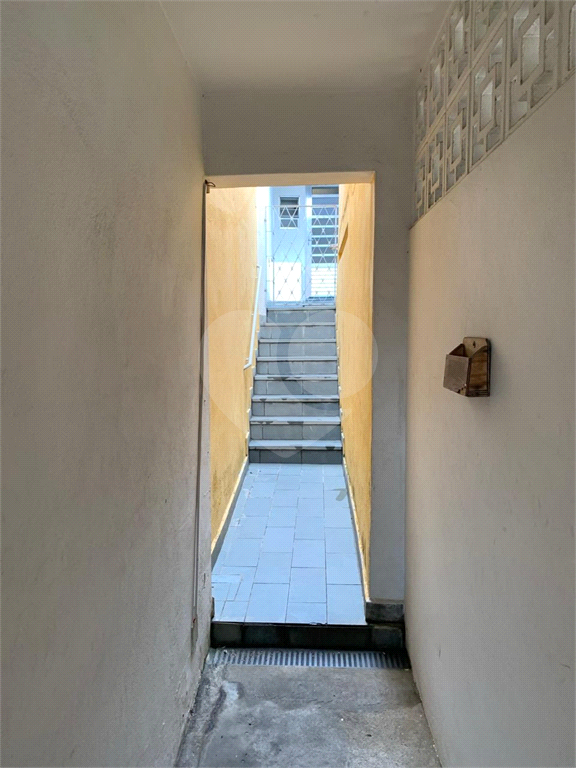 Imóvel de 375m² com casa principal grande de 3 quartos mais duas casas ao fundo Vila Yara OSASO