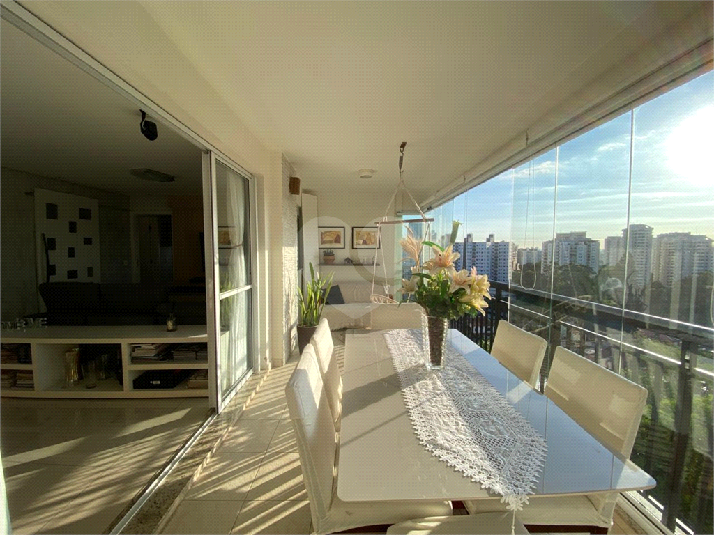 Apartamento com 3 quartos e varanda gourmet