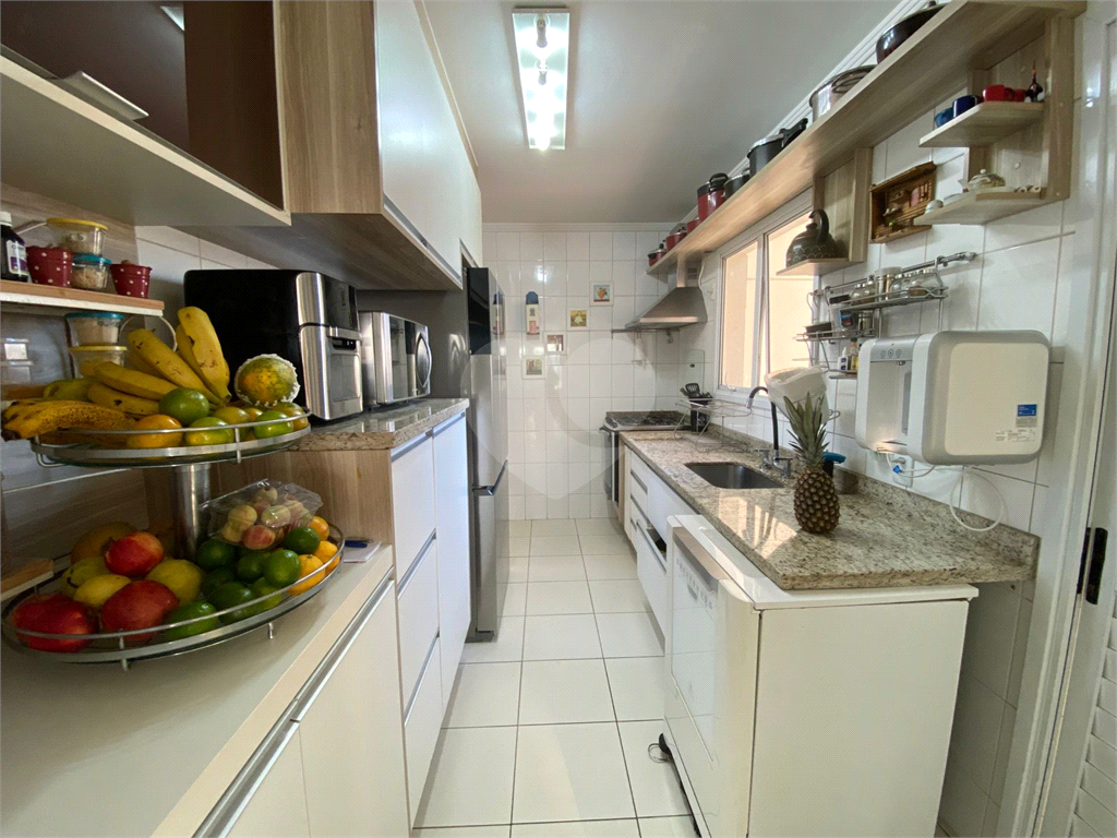 Apartamento com 3 quartos e varanda gourmet