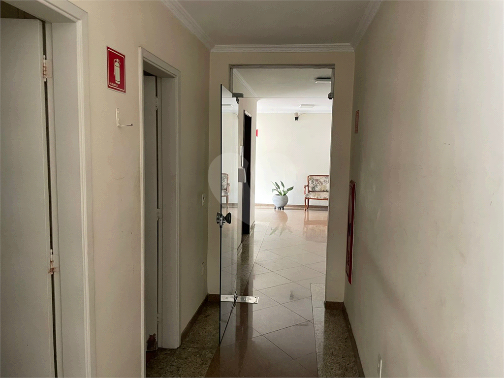 APARTAMENTO em SANTA CECÍLIA