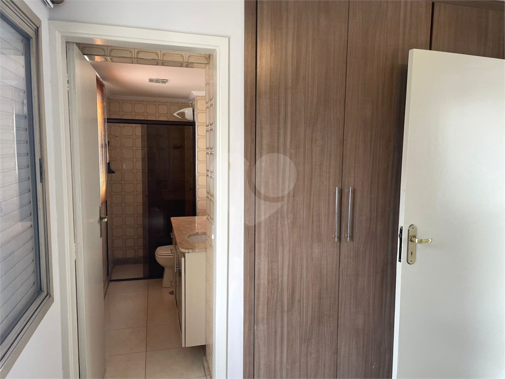 APARTAMENTO em SANTA CECÍLIA